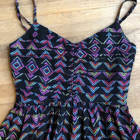ECU Geometric design Roxy Sundress - Picture 5 of 8